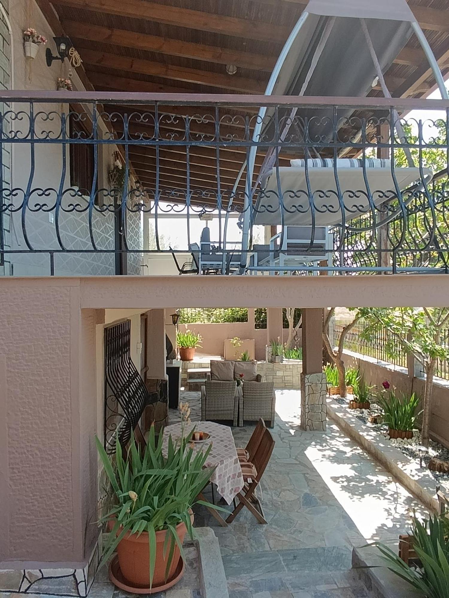 "2Steps From The Beach" Nea Iraklia Dış mekan fotoğraf
